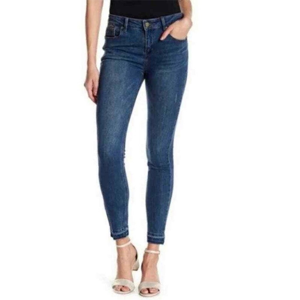 Keneth Cole Reaction Mid Rise Skinny Jeans. Size 10.